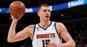The Blind Alley-Oop: Jokic’s No-Look Pass Leaves NBA in Disbelief