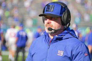 Giants Shake Up Defense After Repeated Late-Game Collapses