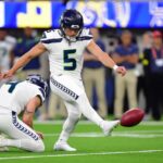 Seahawks Smother 49ers, Clinch NFC West Crown and Coveted Bye